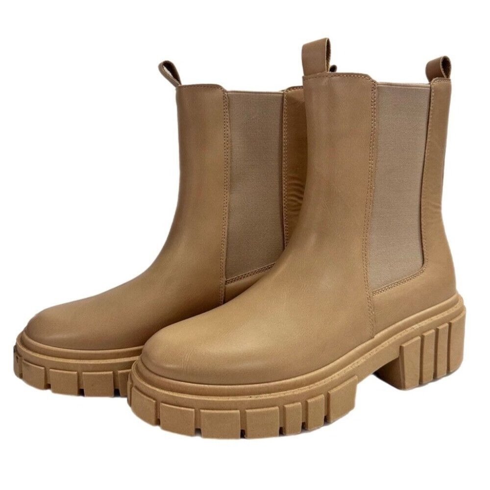 Qupid Puro-10 Chelsea Boots Chunky Heel SIZE 8 NWOT - Picture 1 of 8